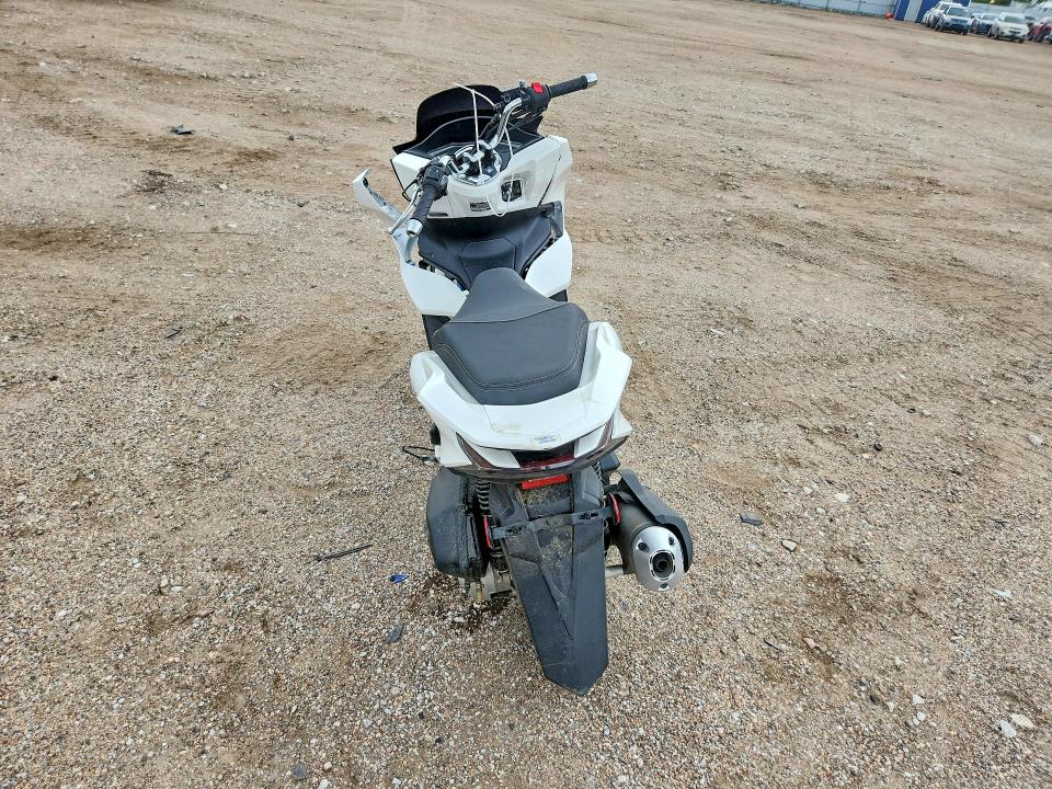2022 Honda VIN RLHKF471XNY100435 COPART salvage auction — FRONT END, Ne - Cert Of Title-Salvage, sold $375 on 2026-07-28 (photo 4)