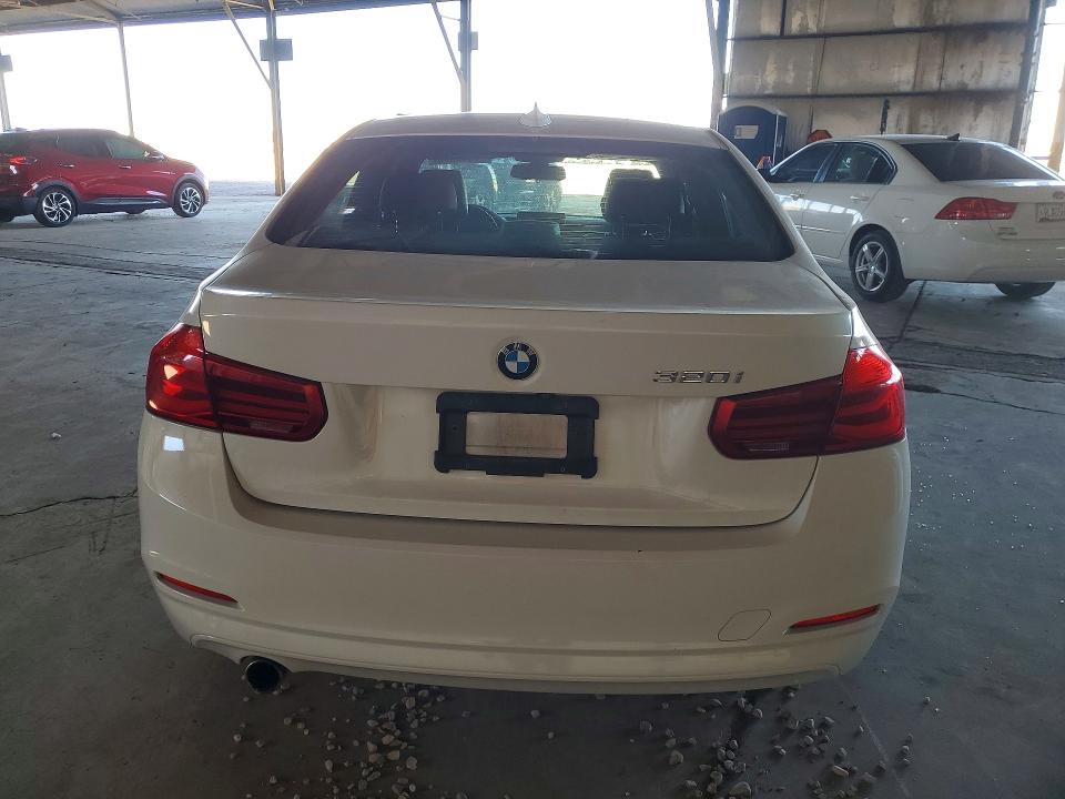 2018 BMW 3er VIN WBA8E1G58JNU92791 COPART salvage auction — FRONT END, Az - Cert Of Title - Salvage, sold $2,800 on 2026-08-03 (photo 6)