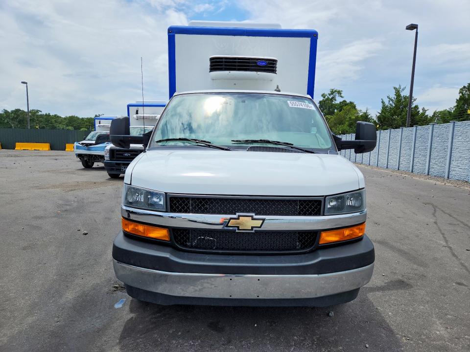2021 Chevrolet Express 2500 VIN 1GB0GSF77M1305530 COPART salvage auction — MISSING/ALTERED VIN, In - Certificate Of Title, sold $25,000 on 2026-07-20 (photo 5)
