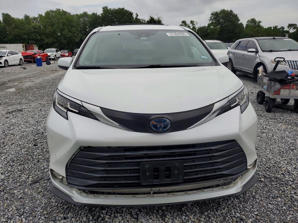 2022 Toyota Sienna VIN 5TDYRKEC9NS119953 COPART salvage auction — MECHANICAL, Tx - Salvage Vehicle Title, sold $1,100 on 2026-08-24 (photo 5)