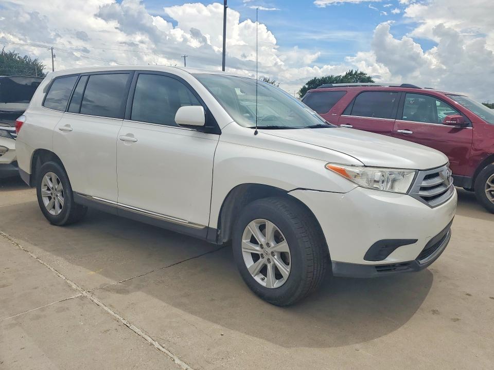 2011 Toyota Highlander VIN 5TDZA3EH7BS009475 COPART salvage auction — FRONT END, Tx - Certificate Of Title (P), sold $3,150 on 2026-07-30 (photo 4)
