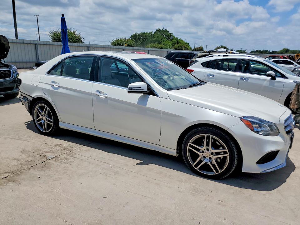 2014 Mercedes-benz E-klasse VIN WDDHF5KB6EA796368 COPART salvage auction — REAR END, TX - SALVAGE VEHICLE TITLE (P), sold $3,750 on 2026-07-16 (photo 4)