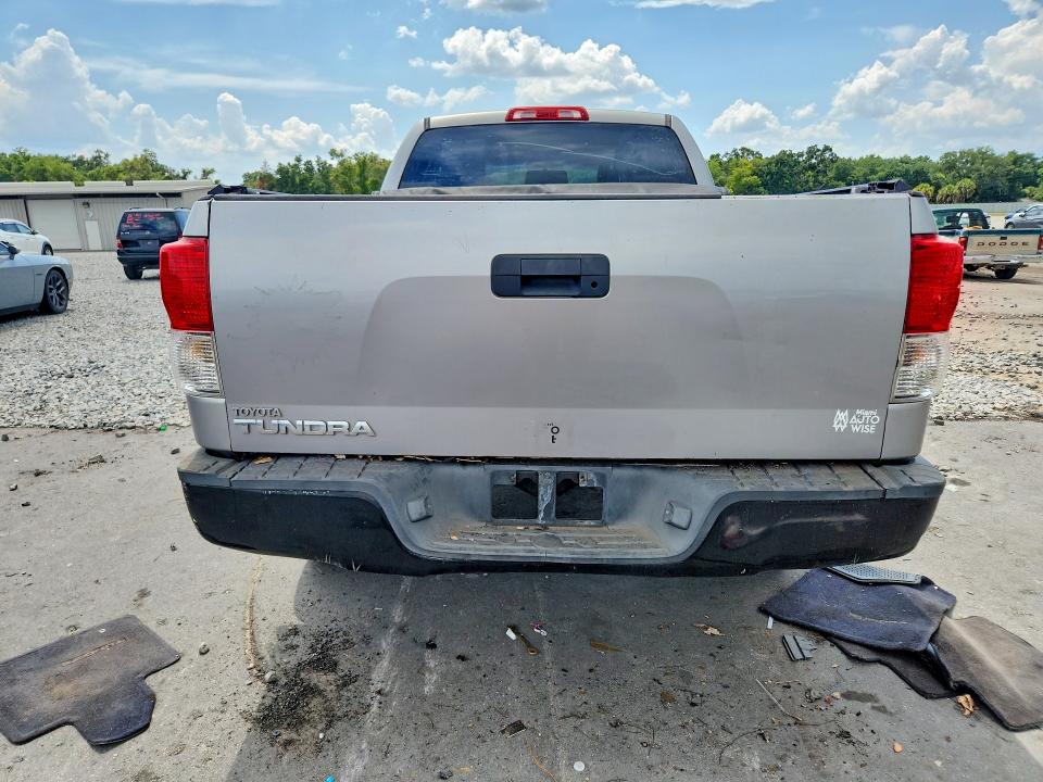 2010 Toyota Tundra VIN 5TFRU5F10AX023702 COPART salvage auction — MINOR DENT/SCRATCHES, FL - CERTIFICATE OF TITLE (P), sold $3,100 on 2026-07-22 (photo 6)