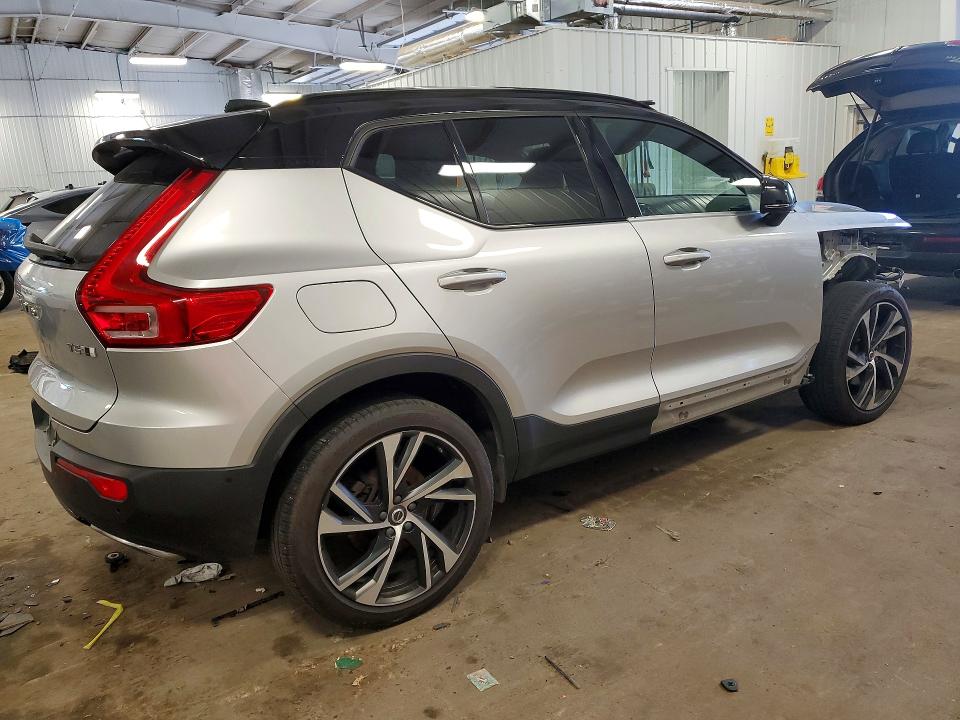 2019 Volvo VIN YV4162UM4K2128161 COPART salvage auction — FRONT END, Mn - Cert Of Title-Salvage, sold $250 on 2026-07-30 (photo 3)