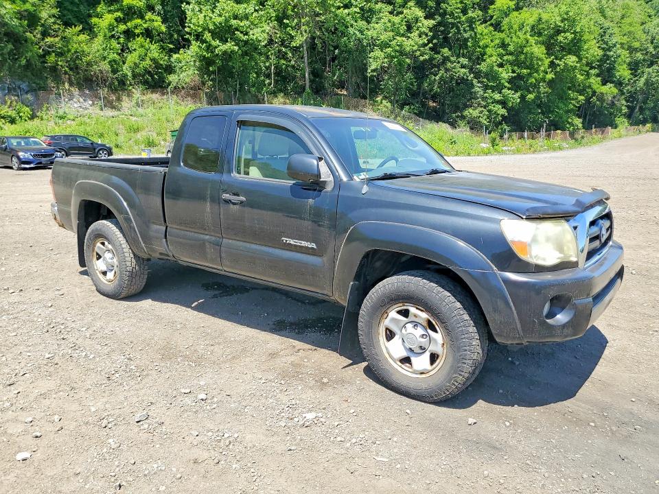 2008 Toyota Tacoma VIN 5TEUU42N98Z578681 COPART salvage auction — MINOR DENT/SCRATCHES, Ny - Certificate Of Title, sold $2,050 on 2026-07-09 (photo 4)