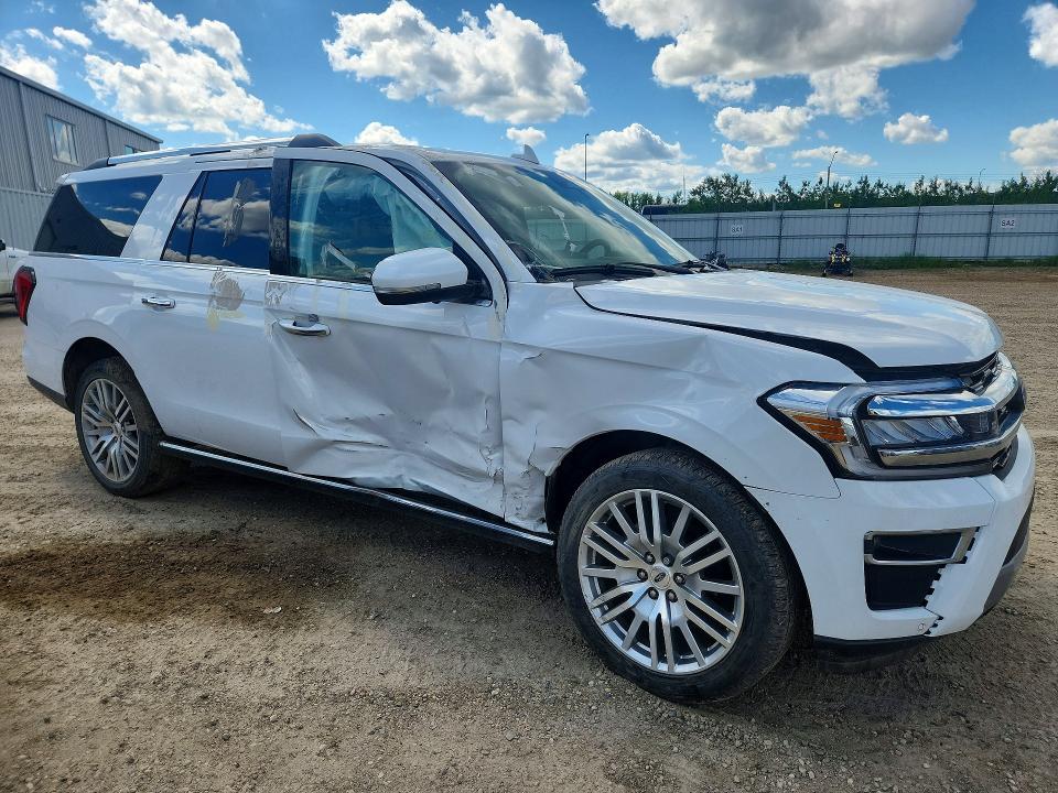 2024 Ford Expedition VIN 1FMJK2A86REA87221 COPART salvage auction — UNDERCARRIAGE, Ab - Bos - Salvage, sold $14,700 on 2026-07-02 (photo 4)