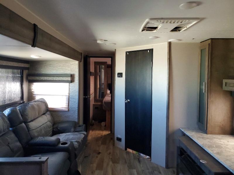 2019 Kz Connect VIN 4EZTL2628K7110263 COPART salvage auction — ROOF, IA - CERTIFICATE OF TITLE, sold $550 on 2026-07-28 (photo 5)