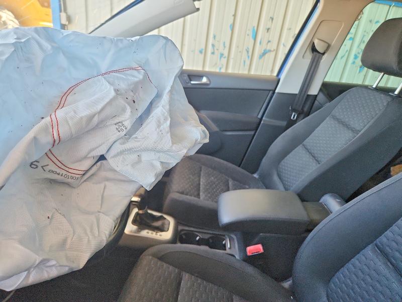 2009 Volkswagen Atlas VIN WVGBV75N69W527702 COPART salvage auction — FRONT END, CO - SALVAGE TITLE, sold $275 on 2026-08-03 (photo 7)