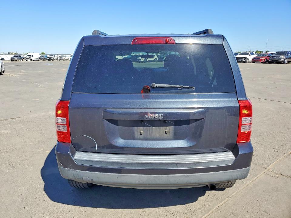 2015 Jeep Liberty (patriot) VIN 1C4NJPBA1FD313061 COPART salvage auction — UNDERCARRIAGE, Ca - Salvage Certificate, sold $100 on 2026-07-27 (photo 6)