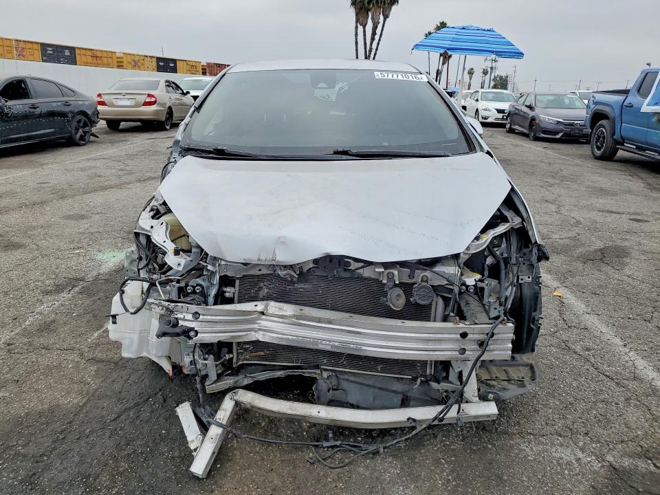 2017 Toyota Prius VIN JTDKBRFU6H3034844 COPART salvage auction — FRONT END, CA - DIS/DLR/EXP APP FOR DUP SALVAG, sold $550 on 2026-07-14 (photo 5)