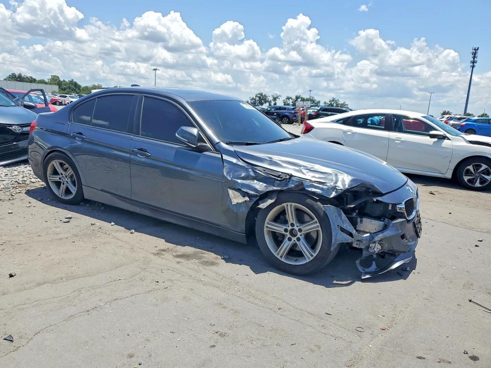 2014 BMW 3er VIN WBA3C3C55EF986236 COPART salvage auction — FRONT END, Fl - Cert Of Title Slvg Rebuildable, sold $350 on 2026-07-15 (photo 4)