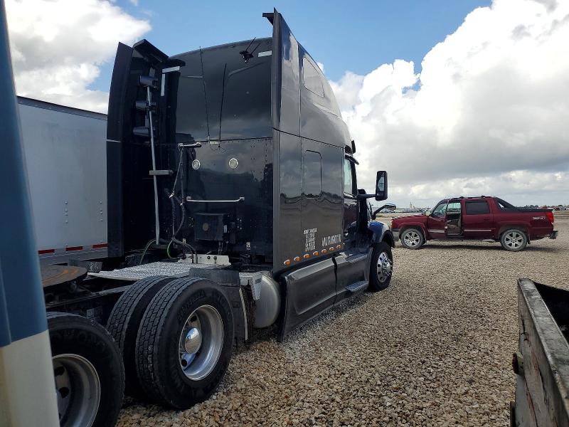 2023 Peterbilt 579 VIN 1XPBDP9X9PD805230 COPART salvage auction — FRONT END, NE - CERT OF TITLE-SALVAGE, sold $17,300 on 2026-08-13 (photo 4)