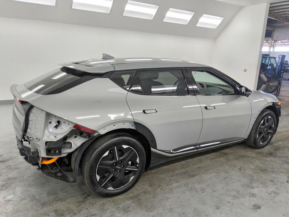 2025 Kia Ev6 VIN 5XYC34JA6SG012962 COPART salvage auction — FRONT END, CA - CERTIFICATE OF TITLE, sold $13,900 on 2026-07-14 (photo 3)