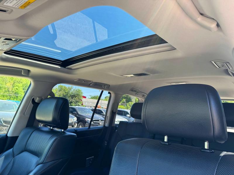 2018 Lexus Lx 570 VIN JTJHY7AX3J4266006 COPART salvage auction — MINOR DENT/SCRATCHES, OH - CERTIFICATE OF TITLE (P), sold $46,250 on 2026-07-10 (photo 9)