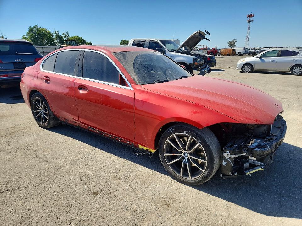 2022 BMW 3er VIN 3MW5P7J09N8C44037 COPART salvage auction — FRONT END, Ca - Salvage Certificate, sold $8,800 on 2026-08-21 (photo 4)