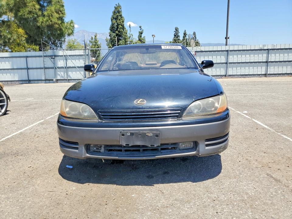 1996 Lexus Es 300 VIN JT8BF12G5T0161308 COPART salvage auction — MINOR DENT/SCRATCHES, Ca - Dis/Dlr/Exp Only Clean Title, sold $425 on 2026-07-07 (photo 5)