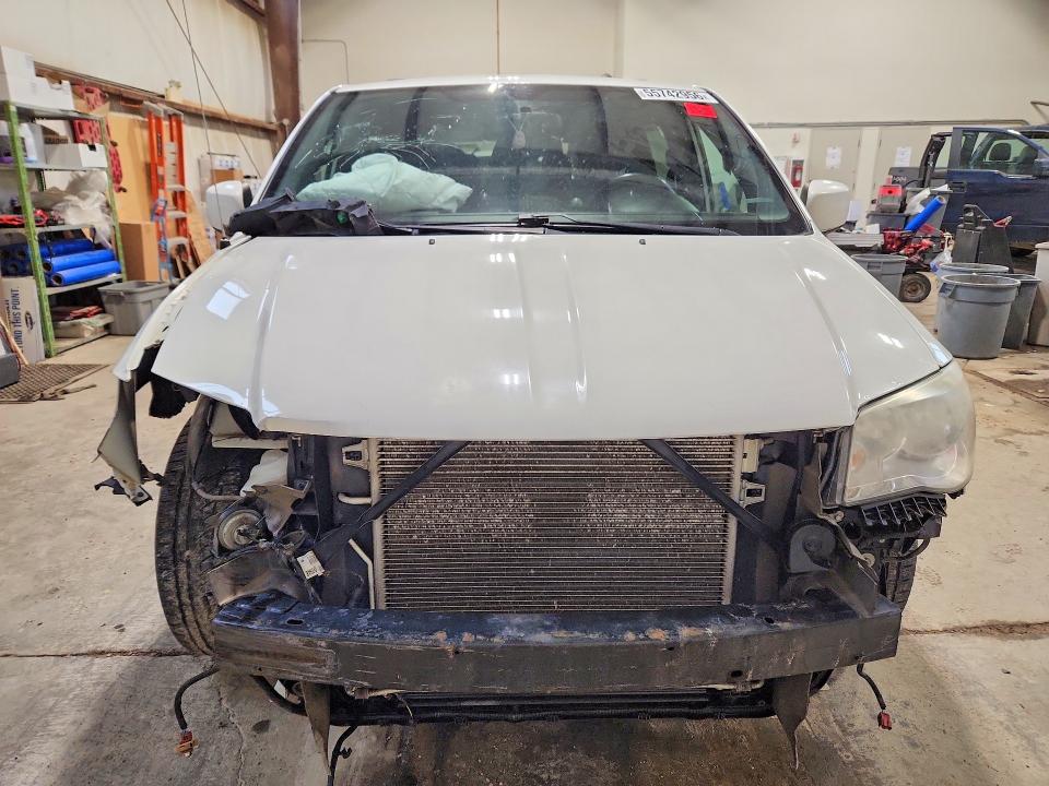 2013 Dodge VIN 2C4RDGEG7DR613075 COPART salvage auction — FRONT END, Ab - Bos - Salvage, sold $525 on 2026-07-02 (photo 5)