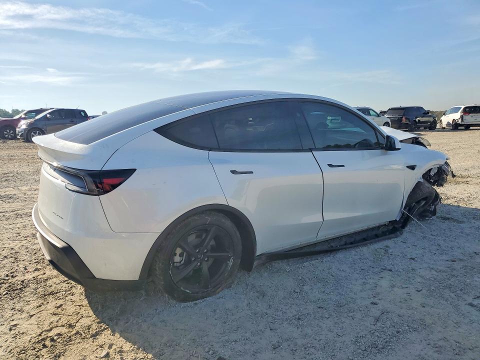 2026 Tesla Model y VIN 7SAYGDEE7TA447327 COPART salvage auction — VANDALISM, GA - CERT OF TITLE-SALVAGE (P), sold $13,900 on 2026-07-15 (photo 3)