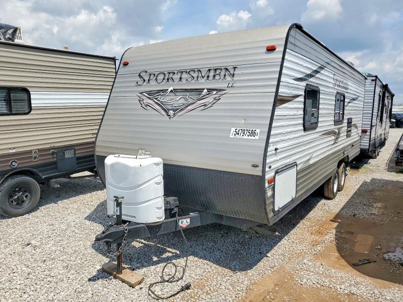 2016 Kz-rv Sportsmen VIN 4EZTU2421G5022707 COPART salvage auction — HAIL, OK - CERT OF TITLE-SALVAGE FLOOD, sold $2,200 on 2026-07-30 (photo 2)