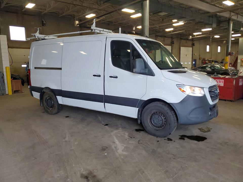 2021 Mercedes-benz Sprinter VIN W1Y4DBHY7MT053287 COPART salvage auction — MECHANICAL, Il - Certificate Of Title, sold $8,800 on 2026-07-21 (photo 4)