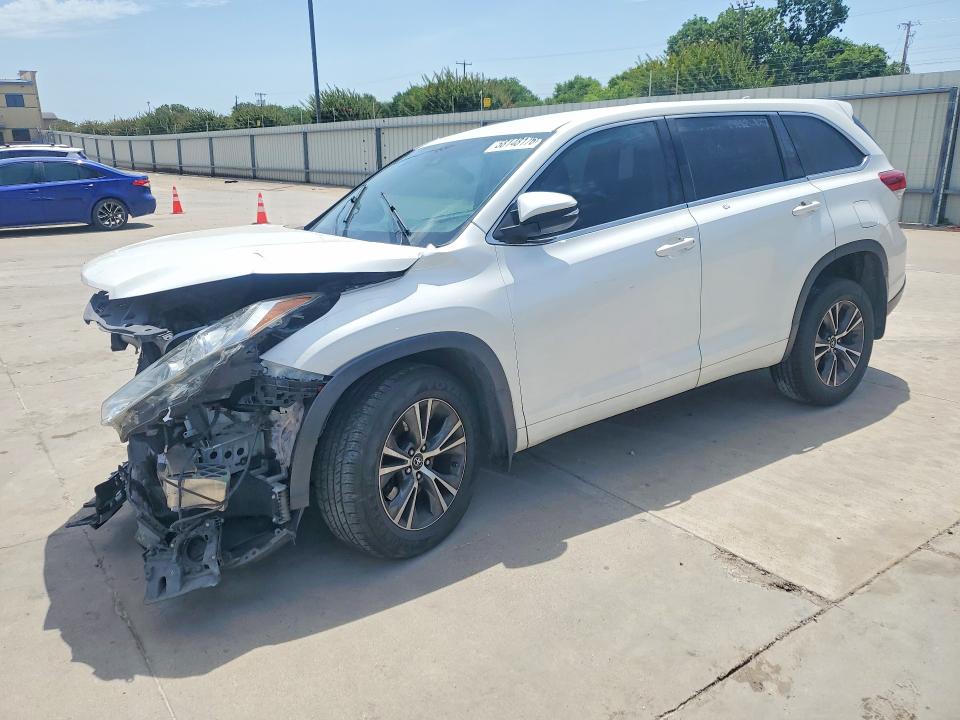 2017 Toyota Highlander VIN 5TDZZRFH5HS190496 — COPART salvage auction photo
