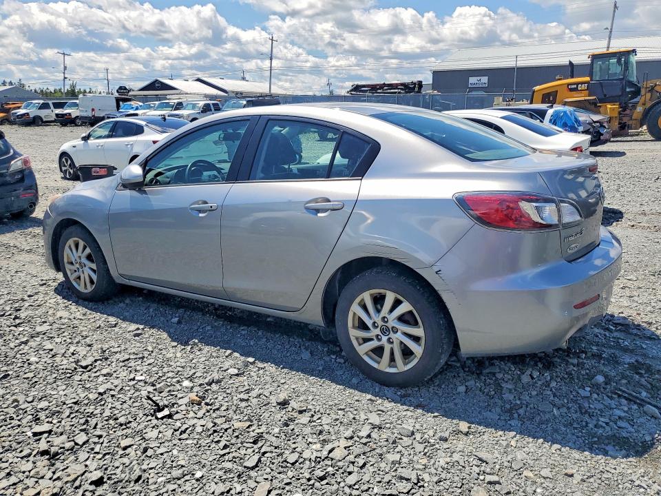 2013 Mazda 3 VIN JM1BL1V71D1833897 COPART salvage auction — MINOR DENT/SCRATCHES, Ns - Cert Of Registration, sold $2,350 on 2026-07-15 (photo 2)