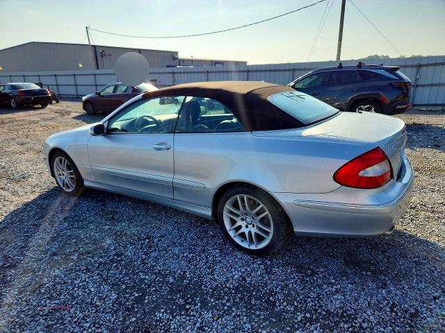 2009 Mercedes-benz Clk-klasse VIN WDBTK56F09T108385 COPART salvage auction — REAR END, Nc - Salvage Certificate Of Title, sold $2,550 on 2026-07-22 (photo 2)