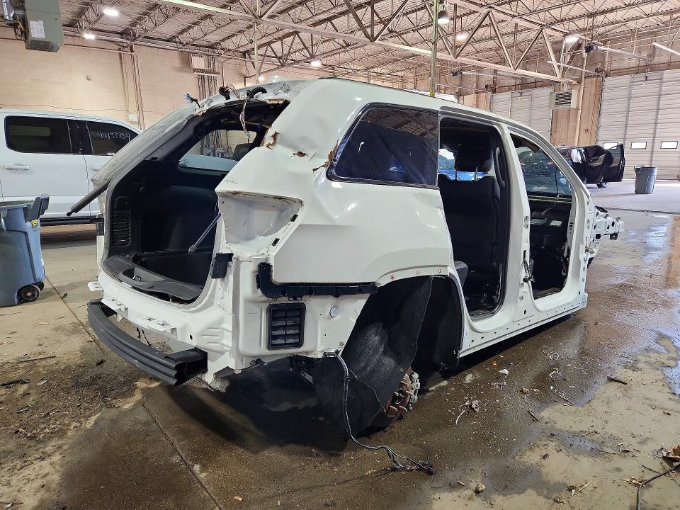 2020 Jeep Grand cherokee VIN 1C4RJFAGXLC390174 COPART salvage auction — STRIPPED, Mi - Certificate Of Title, sold $325 on 2026-07-02 (photo 3)