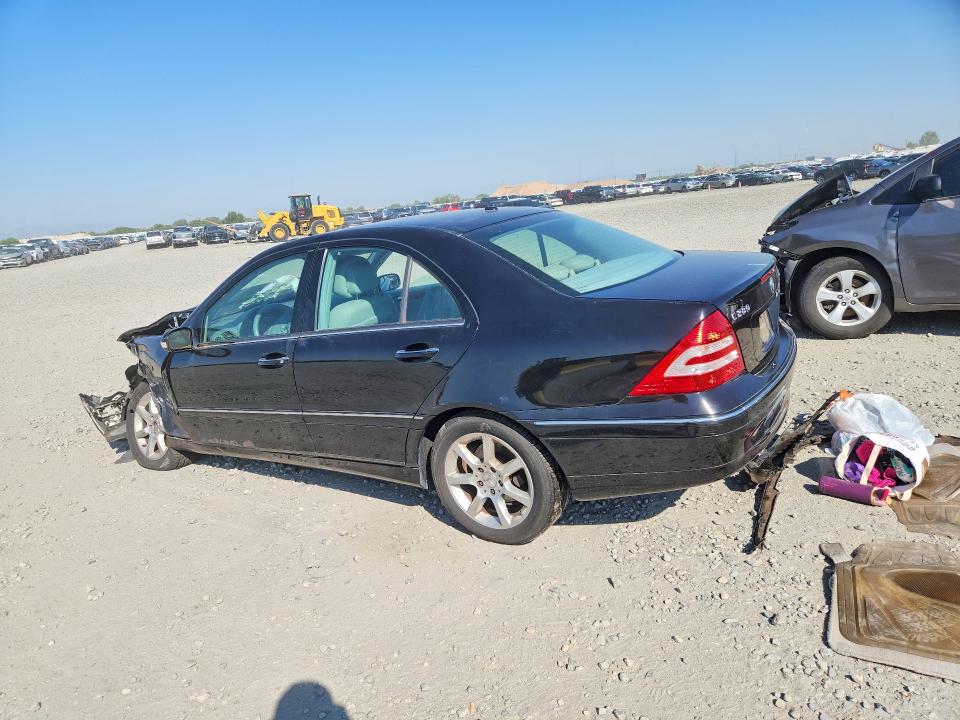 2007 Mercedes-benz C class VIN WDBRF92H17F887627 COPART salvage auction — FRONT END, CO - PUBLIC - SALVAGE TITLE (P), sold $250 on 2026-08-11 (photo 2)
