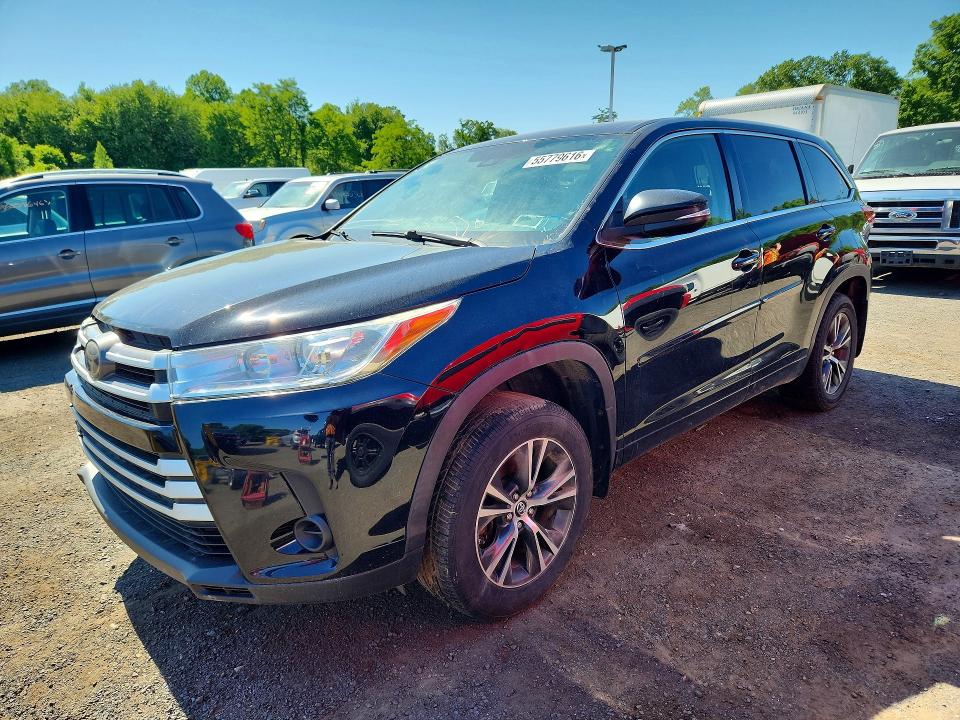 2018 Toyota Highlander VIN 5TDBZRFH7JS898904 COPART salvage auction — MINOR DENT/SCRATCHES, Fl - Certificate Of Title, sold $11,100 on 2026-07-03 (photo 1)