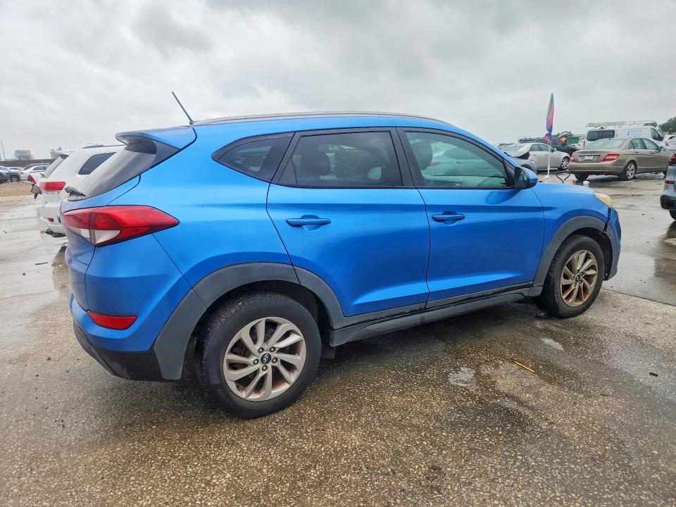 2016 Hyundai Tucson VIN KM8J33A47GU062346 COPART salvage auction — MINOR DENT/SCRATCHES, La - Certificate Of Title, sold $2,500 on 2026-07-22 (photo 3)