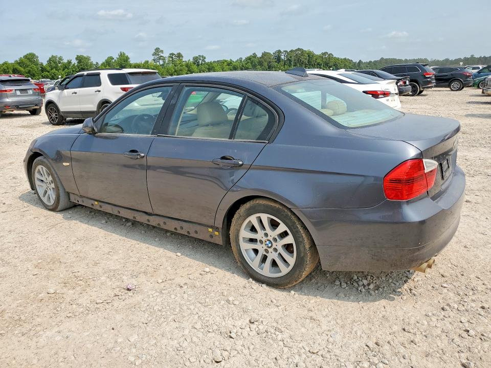 2007 BMW 3 series VIN WBAVA33567PV67534 COPART salvage auction — WATER/FLOOD, Tx - Salvage Title-Flood Damage (P), sold $575 on 2026-07-17 (photo 2)