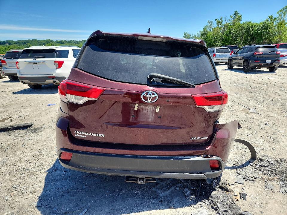 2018 Toyota Highlander VIN 5TDJZRFH6JS851293 COPART salvage auction — UNDERCARRIAGE, IL - SALVAGE CERTIFICATE, sold $4,000 on 2026-07-13 (photo 6)
