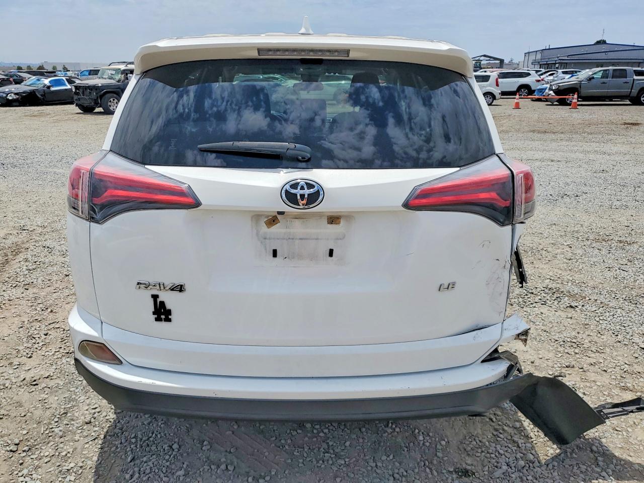 2018 Toyota RAV4 VIN JTMZFREV8JJ732208 COPART salvage auction — Rear End, CA - SALVAGE CERTIFICATE, sold $3,900 on 2026-07-10 (photo 6)