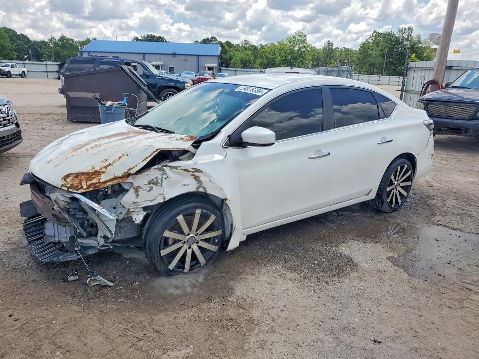 2014 Nissan Sentra VIN 3N1AB7AP2EL661870 COPART salvage auction — FRONT END, Id - Salvage Certificate Of Title, sold $825 on 2026-07-30 (photo 1)