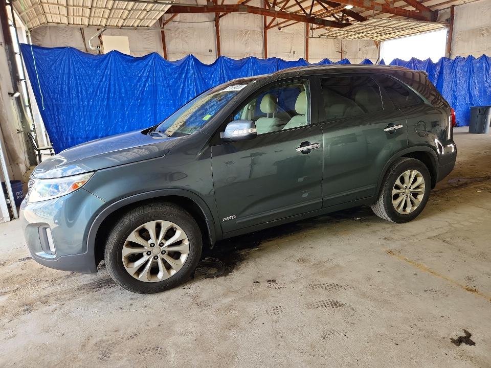 2014 Kia Sorento VIN 5XYKUDA79EG525110 COPART salvage auction — MINOR DENT/SCRATCHES, Ky - Certificate Of Title, sold $800 on 2026-07-20 (photo 1)
