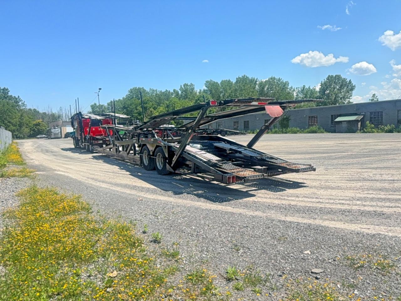 2020 Peterbilt 389 VIN 1NPXLP9X4LD710765 COPART salvage auction — Normal Wear, NY - CERTIFICATE OF TITLE (P), sold $2,500 on 2026-07-07 (photo 3)