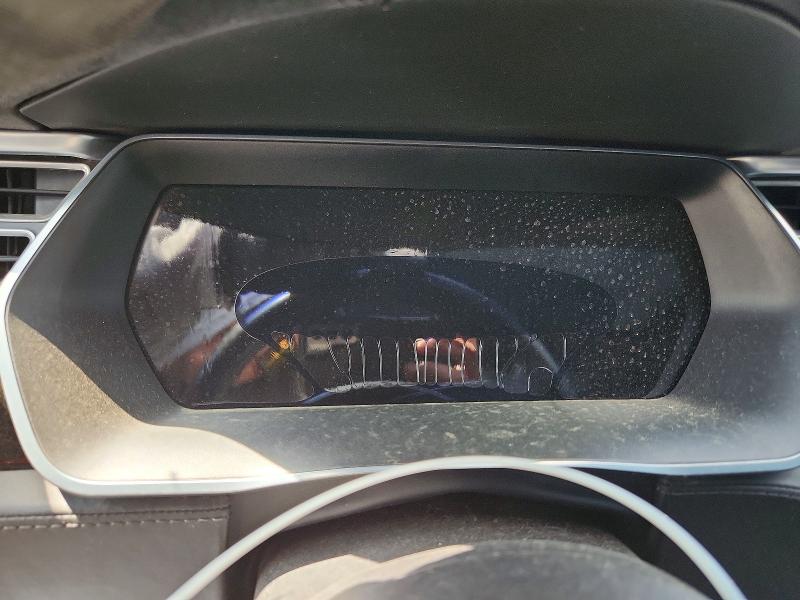 2016 Tesla VIN 5YJSA1E25GF156830 COPART salvage auction — ROOF, TX - CERTIFICATE OF TITLE, sold $5,600 on 2026-08-26 (photo 9)