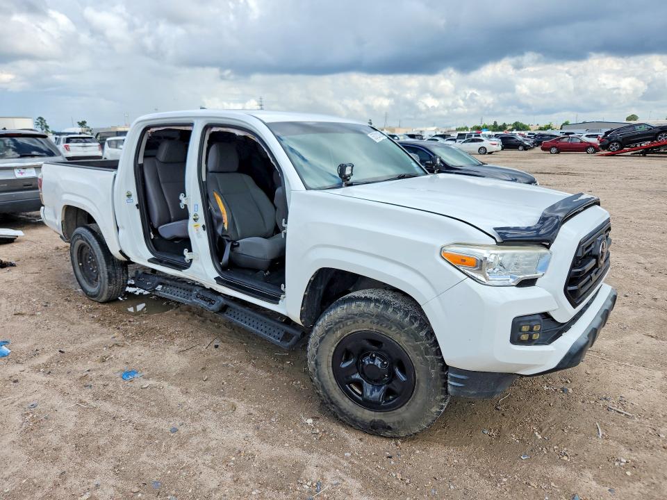 2016 Toyota Tacoma VIN 5TFAX5GN9GX069771 COPART salvage auction — SIDE, TX - SALVAGE VEHICLE TITLE (P), sold $7,800 on 2026-07-17 (photo 4)