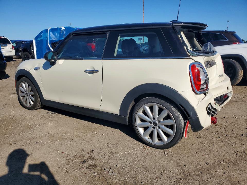 2015 Mini Cooper VIN WMWXP7C55F2A35429 COPART salvage auction — REAR END, Mi - Certificate Of Title, sold $550 on 2026-08-07 (photo 2)