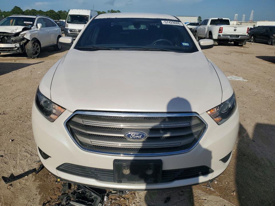 2018 Ford Taurus VIN 1FAHP2E88JG123410 COPART salvage auction — REAR END, Tx - Certificate Of Title, sold $150 on 2026-07-24 (photo 5)