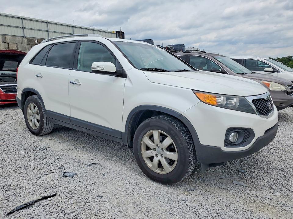 2012 Kia Sorento VIN 5XYKT4A65CG242498 COPART salvage auction — MINOR DENT/SCRATCHES, Ky - Certificate Of Title, sold $875 on 2026-07-10 (photo 4)