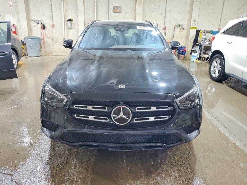 2023 Mercedes-benz E-klasse VIN W1KZH6AB5PB117242 COPART salvage auction — SIDE, Tn - Salvage Certificate, sold $19,200 on 2026-08-25 (photo 5)