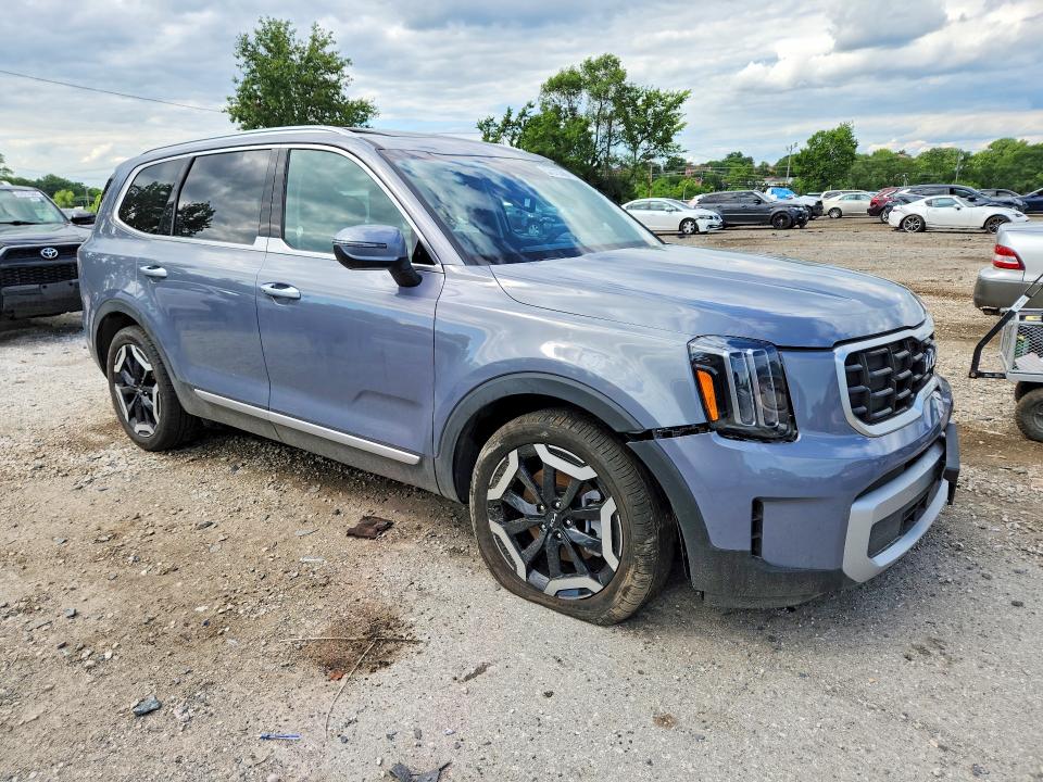 2025 Kia Telluride VIN 5XYP64GC9SG699114 COPART salvage auction — FRONT END, Tx - Nonrepairable Title, sold $15,700 on 2026-07-16 (photo 4)