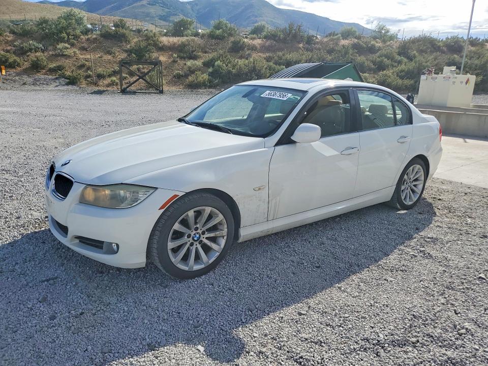 2011 BMW 3 series VIN WBAPH5G51BNM74158 — COPART salvage auction photo