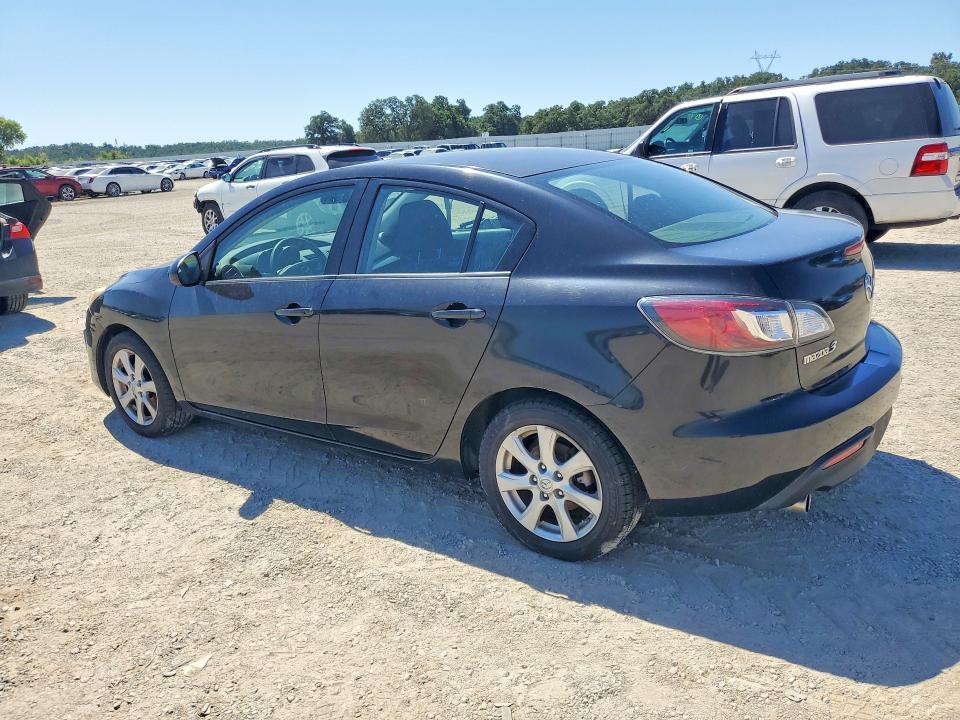 2011 Mazda 3 VIN JM1BL1VG2B1481331 COPART salvage auction — FRONT END, Ny - Dis/Dlr/Exp Clean Title, sold $425 on 2026-07-06 (photo 2)