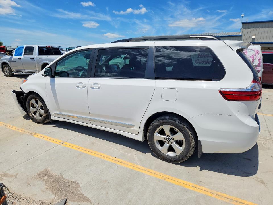 2019 Toyota Sienna VIN 5TDKZ3DCXKS966313 COPART salvage auction — FRONT END, KY - CERT OF TITLE-SALVAGE, sold $5,400 on 2026-07-09 (photo 2)
