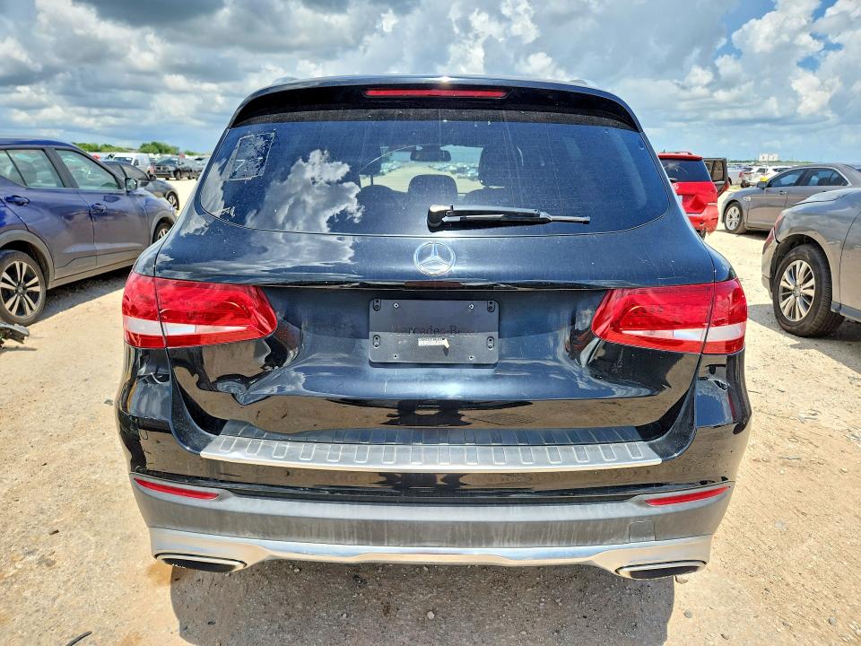 2017 Mercedes-benz Glc VIN WDC0G4JB3HF135463 COPART salvage auction — NORMAL WEAR, Nj - Certificate Of Title, sold $3,050 on 2026-07-30 (photo 6)