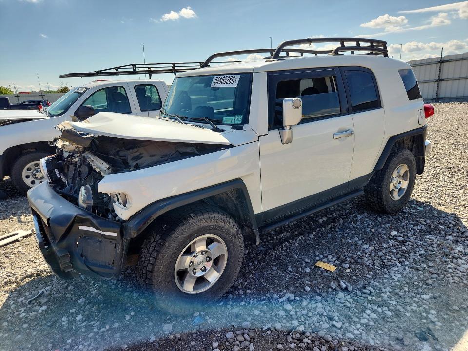 2010 Toyota Fj cruiser VIN JTEBU4BF0AK079211 COPART salvage auction — FRONT END, IL - SALVAGE CERTIFICATE, sold $4,200 on 2026-07-06 (photo 1)