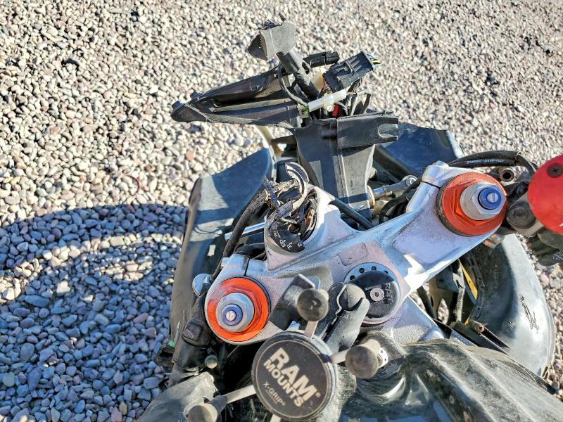 2010 Aprilia Rsv VIN ZD4RKC019AS000181 COPART salvage auction — FRONT END, Az - Cert Of Title - Salvage, sold $825 on 2026-08-13 (photo 7)